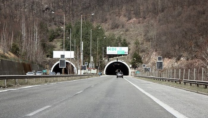  Circulaţia rutieră în Bulgaria prin tunelurile de pe tronsonul Sofia-Ruse va fi oprită până în iulie 2024