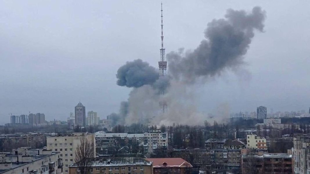  Kievul, bombardat dis de dimineață de rușii cotropitori.
