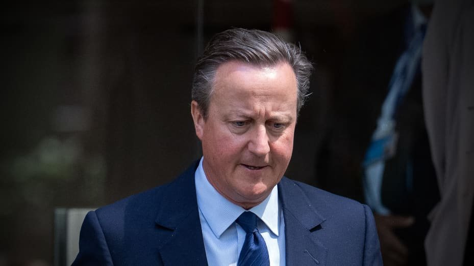  Fostul premier britanic David Cameron intră în Guvernul Sunak ca ministru de Externe