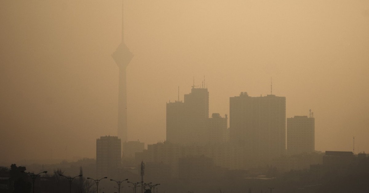  Şcoli închise şi muncă de la domiciliu în Iran din cauza poluării atmosferice