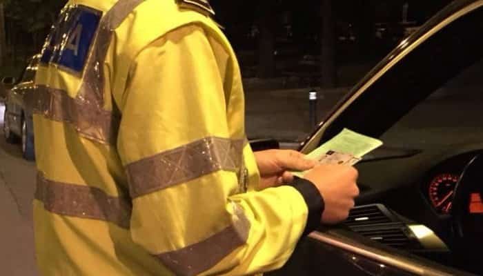  Dosarele penale nu îi sperie pe şoferii care circulă fără permis