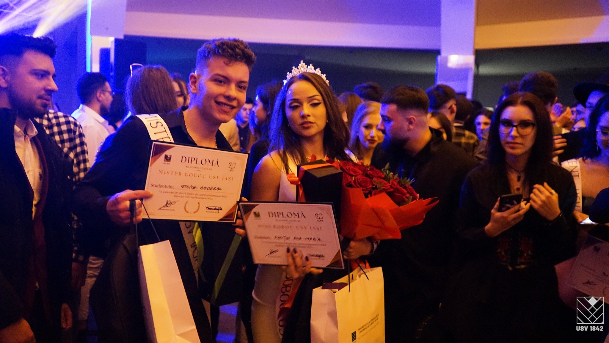  USV Iași și-a ales cei mai frumoși studenți și studente din anul I. A avut loc Miss și Mister Boboc