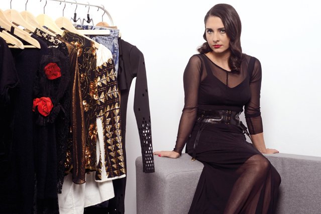  Cine este designerul român care le îmbracă pe Madonna, Lady Gaga sau Beyonce
