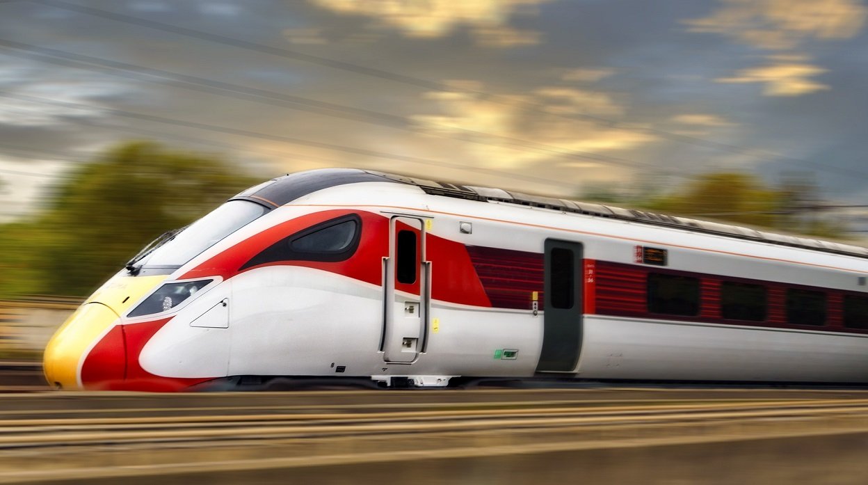  Veste bună de la Bruxelles: Un tren internaţional de mare viteză va străbate Iaşul