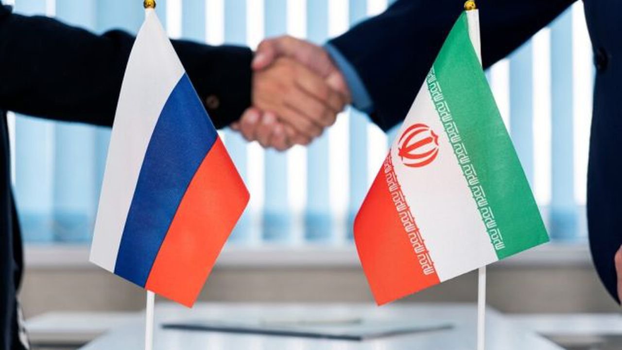  Rusia anunţă că lucrează la un nou acord „major” cu Iranul
