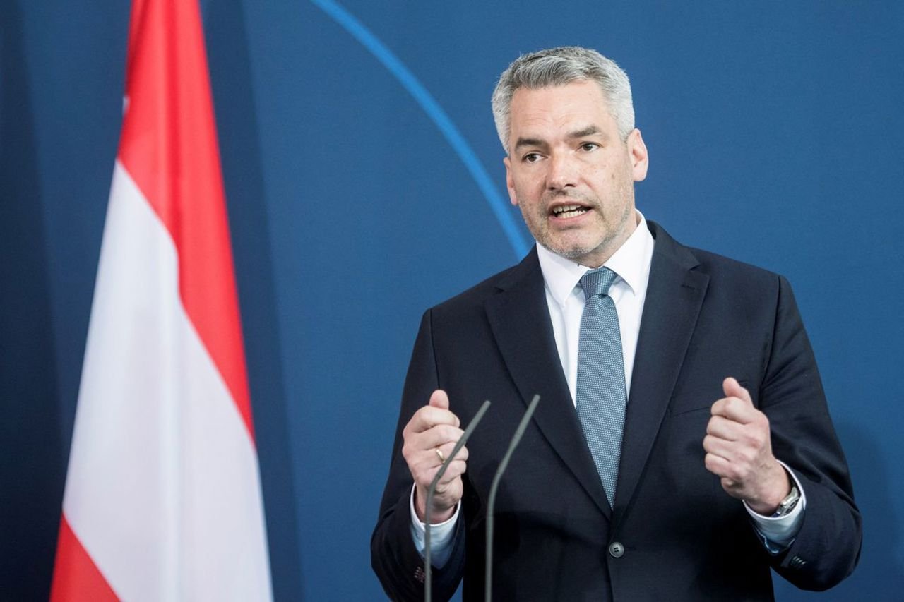 Austria se opune începerii negocierilor de aderare la UE cu Ucraina şi Republica Moldova