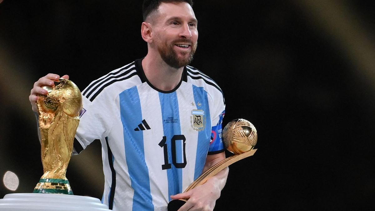  Tricoul lui Messi de la finala CM din 2022 s-ar putea vinde cu suma record de 10 milioane de dolari