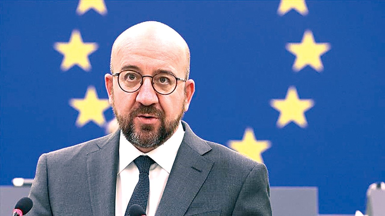  UE a decis să deschidă negocierile de aderare cu Ucraina şi Republica Moldova