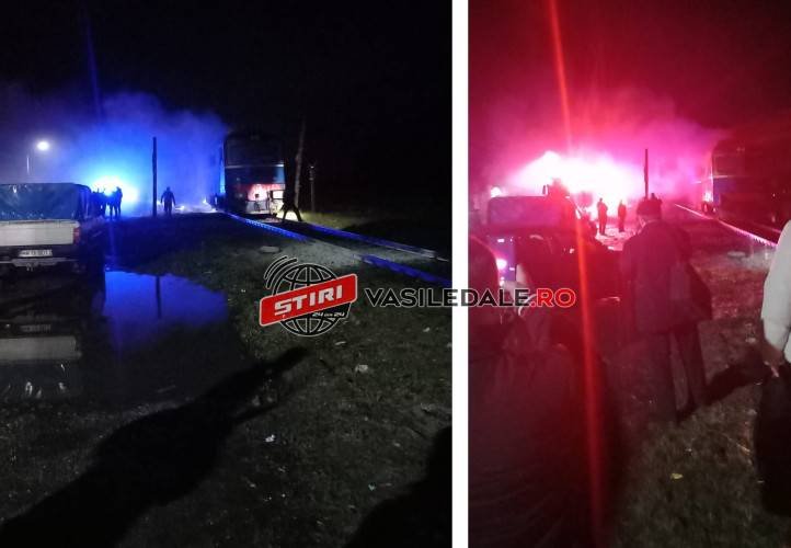  VIDEO Încă un tren a luat foc în România. Zeci de călători evacuați, conductorul de tren internat cu intoxicație de fum