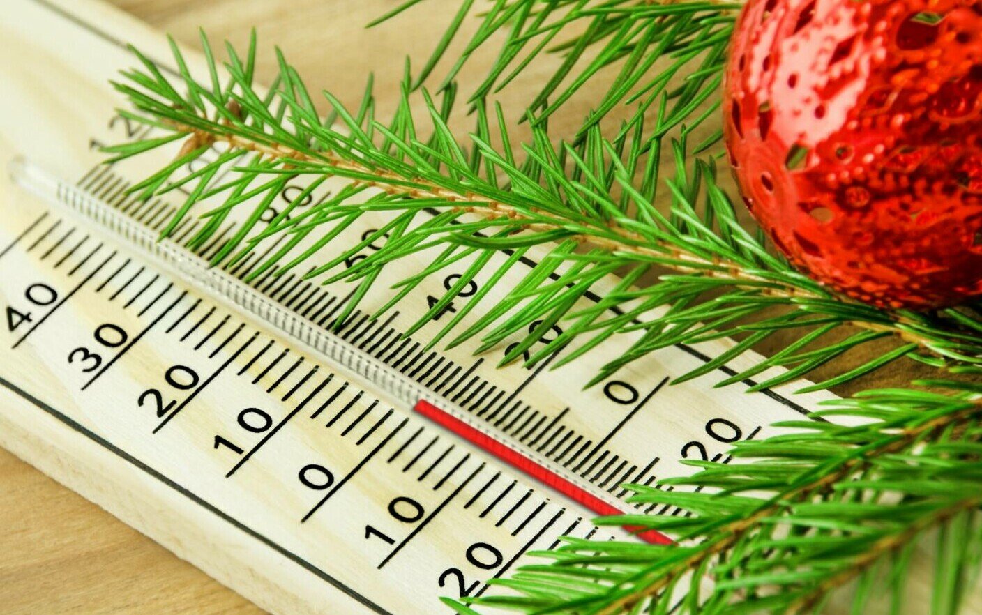  Meteorologii anunţă temperaturi mai ridicate decât cele specifice acestei perioade în toată ţara de Crăciun, de Revelion şi până la jumătatea lunii ianuarie