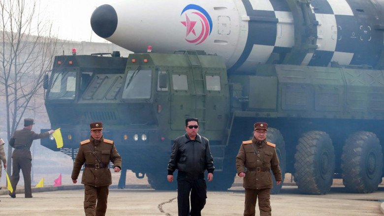  Liderul nord-coreean Kim Jong Un s-a jucat iar cu rachetele şi a transmis şi un avertisment Washingtonului
