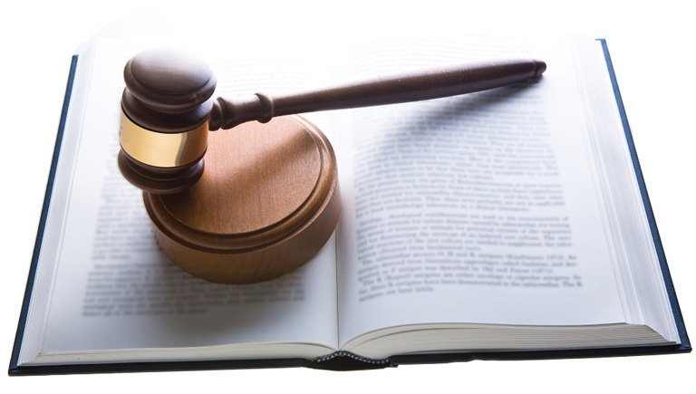  Juriştii critică modificările la Codul penal adoptate de Camera Deputaţilor