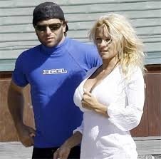  Pamela Anderson si Rick Salomon s-au casatorit din nou