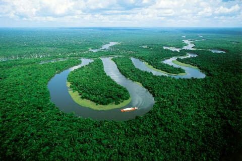  Amazonul, Cascadele Iguazu şi râul subteran Puerto Princesa, printre cele 7 minuni ale naturii