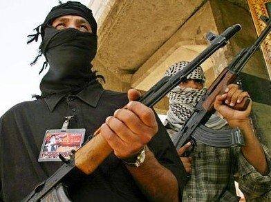  Al-Qaida antrenează sute de britanici în Siria pentru a deveni jihadişti