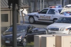  Incident armat soldat cu trei morţi într-un centru comercial din Maryland