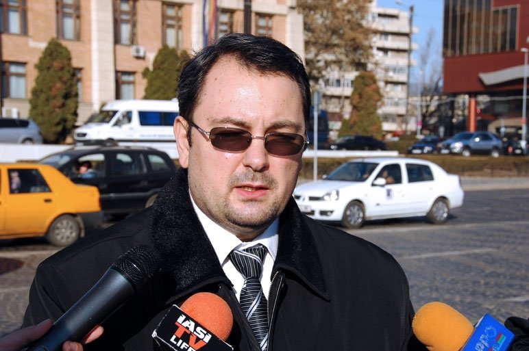  O probă-cheie din dosarul fostului prefect Radu Prisăcaru, „alterată”