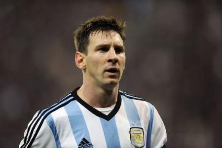  Lionel Messi, extrem de nemulţumit de gazonul de pe Arena Nationala