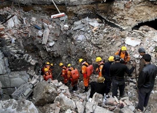  Explozie de gaz intr-o mina de carbune din China: 28 de persoane au murit