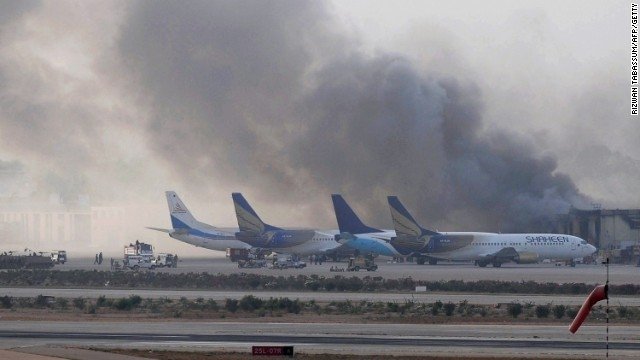  Atacul terorist care a vizat aeroportul din Karachi s-a încheiat, bilanţul fiind de 28 de morţi