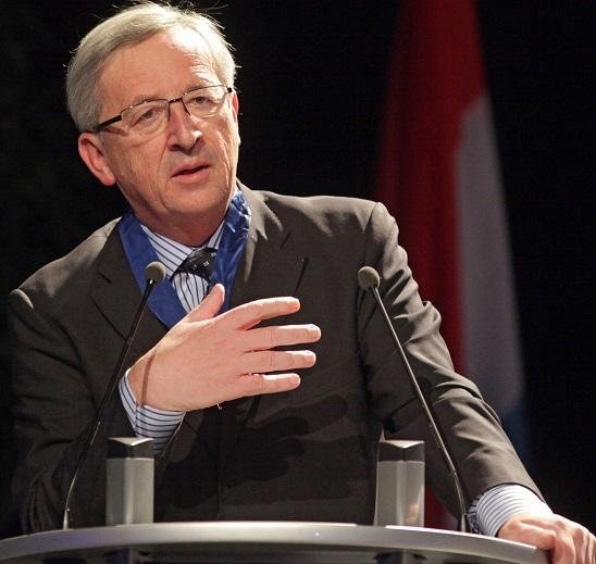  Jean-Claude Juncker a fost desemnat pentru funcţia de preşedinte al Comisiei Europene