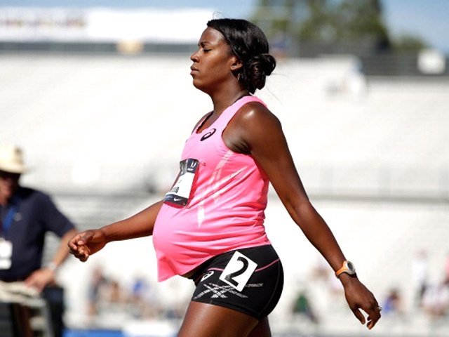  Însărcinată în ultima lună atleta Alysia Montano a ţinut să alerge 800 m în cadrul campionatelor SUA