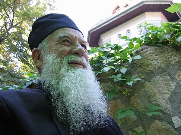 Manastirea „Petru Voda” incepe demersurile de canonizare a Parintelui Gheorghe Calciu