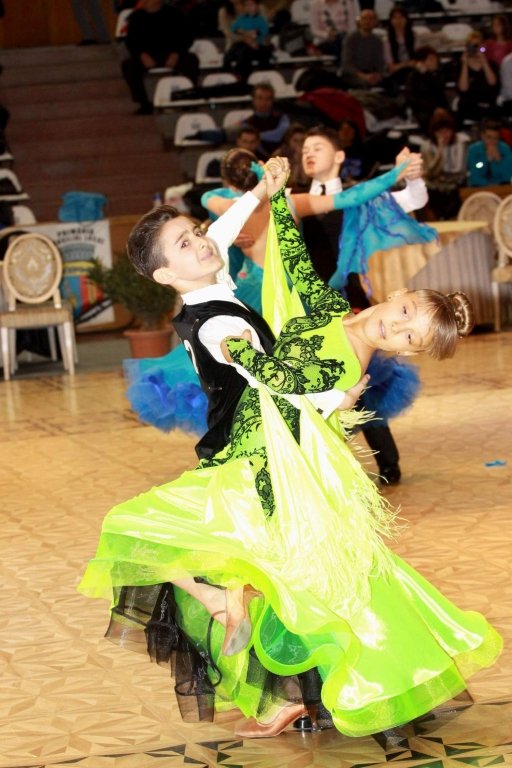  Doi tineri dansatori ieşeni, în lotul naţional al României