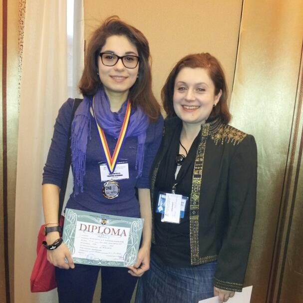  O elevă de la „E. Racoviţă” a câştigat premiul II la naţionala de biologie
