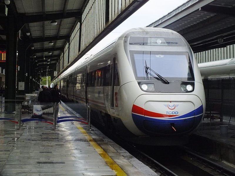  Turcia inaugurează prima legătură TGV Ankara-Istanbul