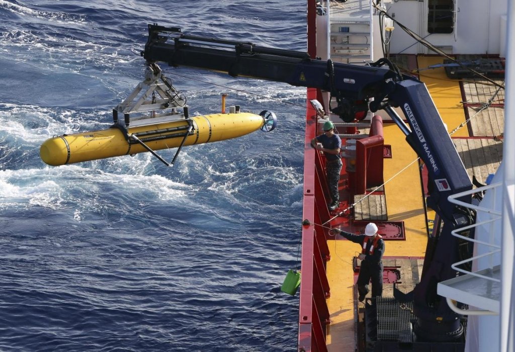  Nicio urmă a avionului dispărut după căutările robotului submarin Bluefin-21