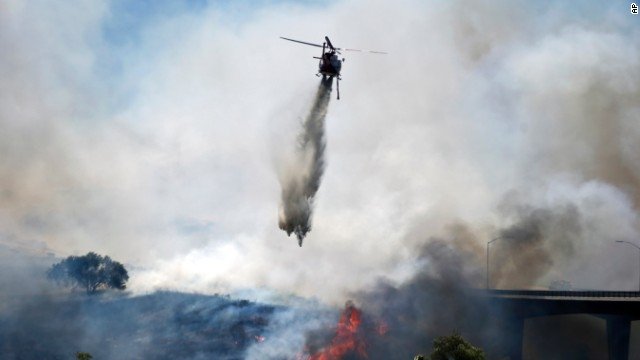  92418_49470_stiri_Incendii-California-03-Foto-cnn.com_
