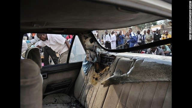  92687_49691_stiri_Nairobi-explosion02-Foto-cnn.com_
