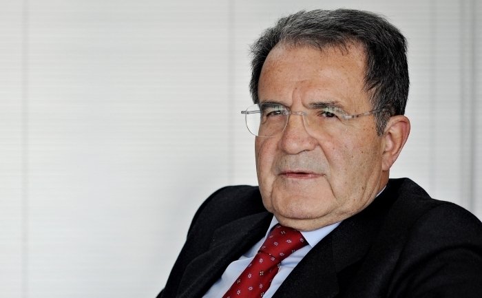  Fostul premier Romano Prodi, propus pentru preşedinţia Italiei