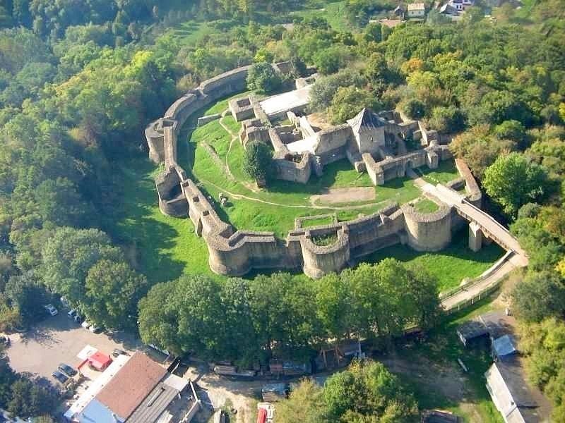  Cetatea de Scaun a Sucevei se redeschide pentru turişti începând de mâine