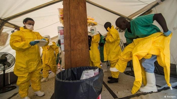  Alertă! Ebola a ajuns în Europa, după ce a omorât 932 de oameni