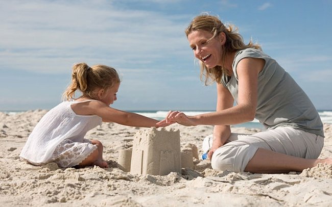  Germania reglementează construirea castelelor de nisip: pe unele plaje sunt INTERZISE