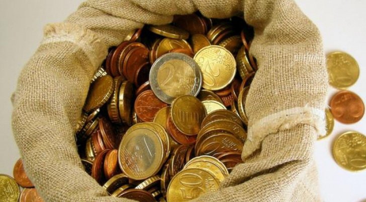  Panarama de pe lume la Paşcani: Expropriaţi de pe centură primesc bani după 8 ani