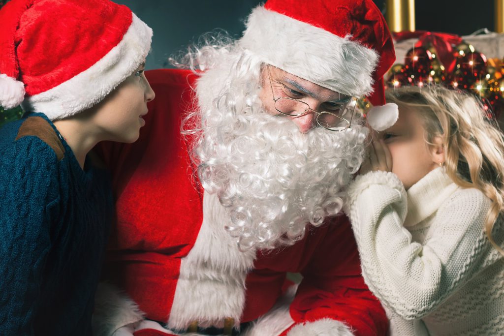  De ce trebuie să existe Moş Crăciun şi ce rol important are pentru copii? Explicațiile psihologilor ieșeni