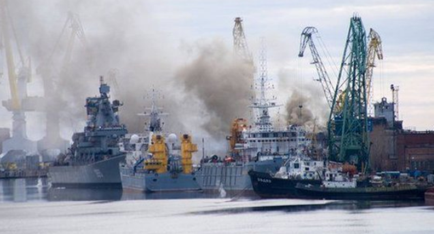  Incendiu la bordul cargoului nuclear rus Sevmorput, în portul Murmansk