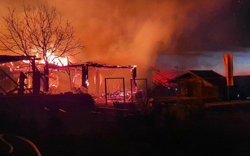  Incendiu la Ferma Dacilor: Şeful Inspecţiei de Prevenire din cadrul ISU Prahova, schimbat din funcţie