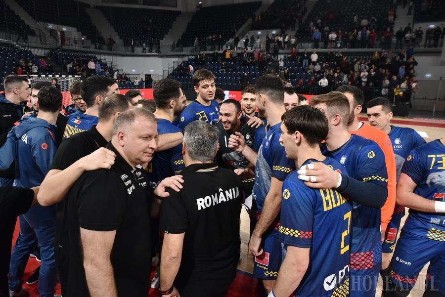  Handbal masculin: Naţionala României a câştigat Trofeul Carpaţi, de la Piteşti