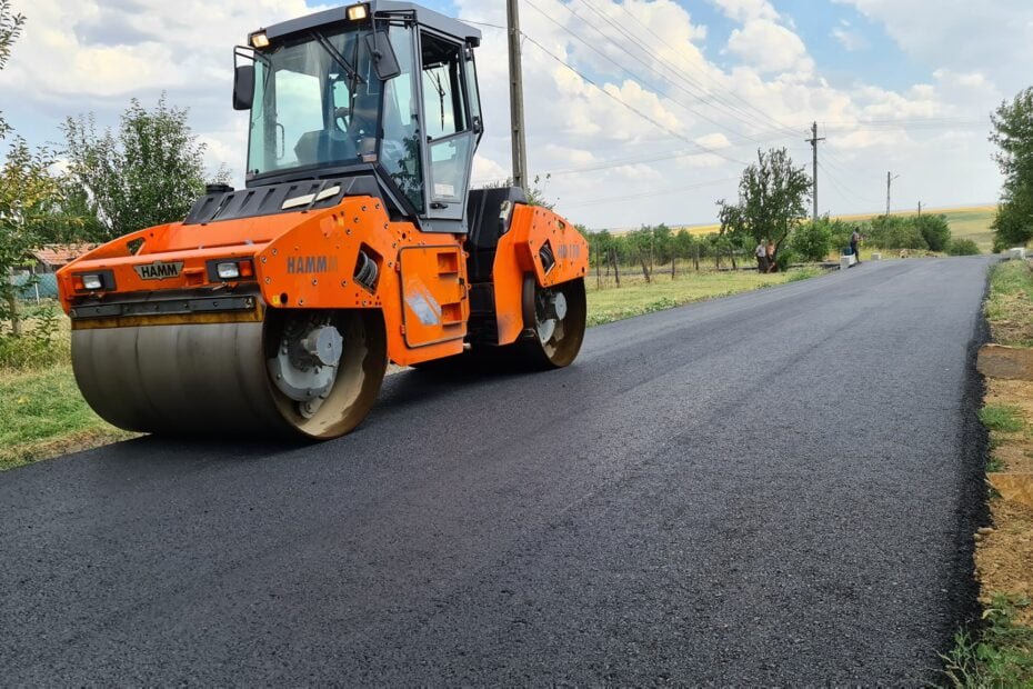  Prima licitaţie din 2024 pentru asfaltarea unui drum judeţean: va lega DJ282 de pe Axa Iaşi-Suceava cu DN28