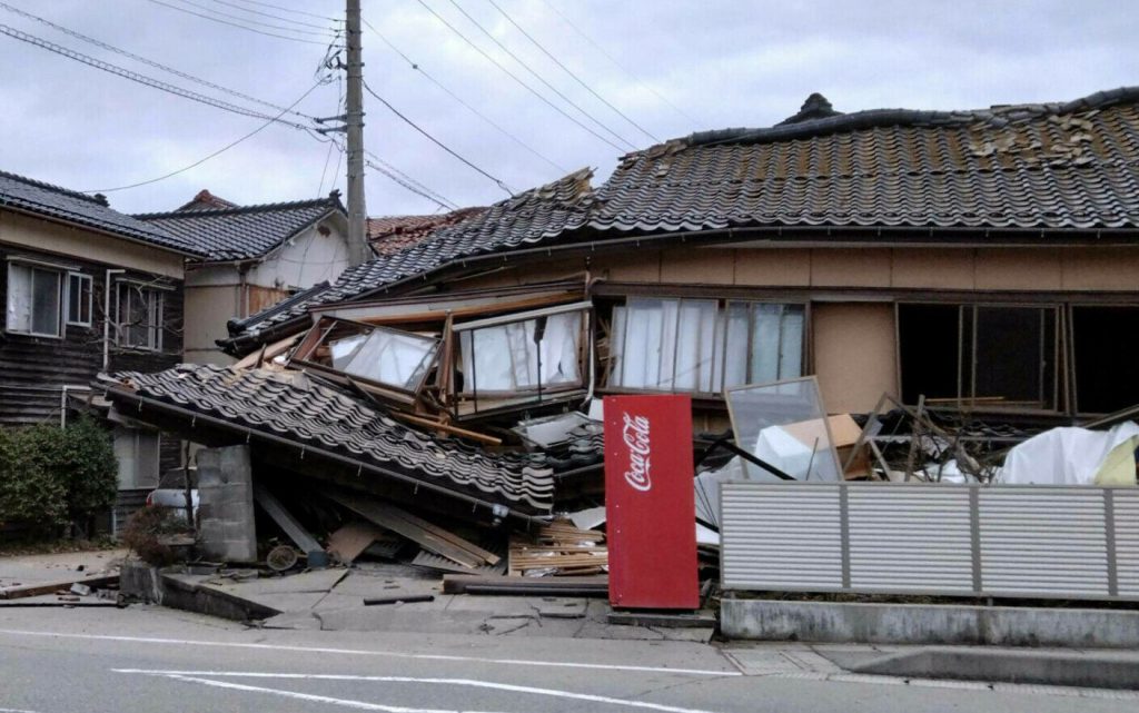  O nonagenară a fost scoasă în viaţă de sub dărâmături la cinci zile după seismul din Japonia