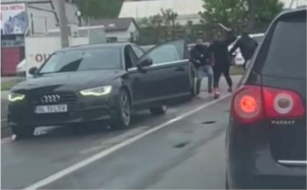  Șofer înjunghiat în traficul din București în urma unei dispute