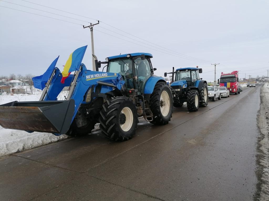  Protestele transportatorilor și fermierilor au ajuns și la Iași: Nu-ți mai permiți acum să plătești 26 sau 27.000 de lei, să ai asigurare tot anul!
