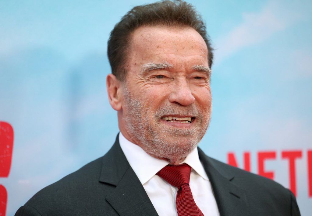  Arnold Schwarzenegger a fost reţinut pe aeroportul din Munchen pentru un ceas nedeclarat