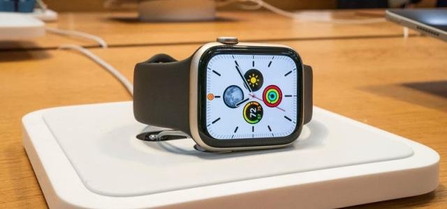  Justiţia din SUA interzice din nou Apple comercializarea ceasurilor cu senzori pentru măsurarea oxigenului din sânge