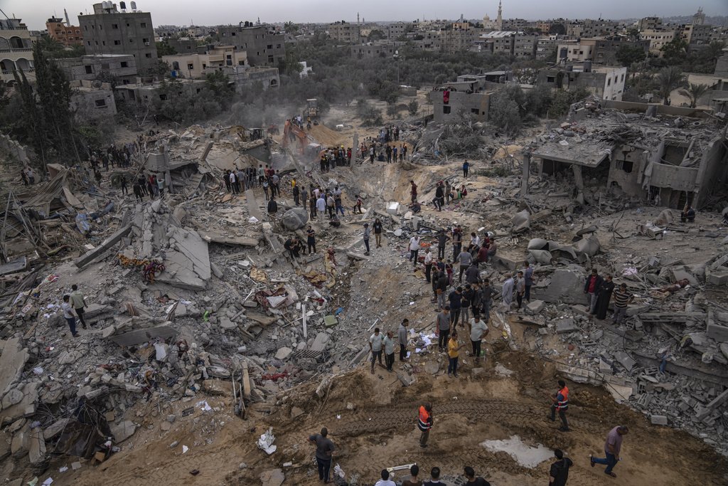  În căutarea ostaticilor, armata israeliană recunoaşte că a exhumat cadavre dintr-un cimitir din Gaza
