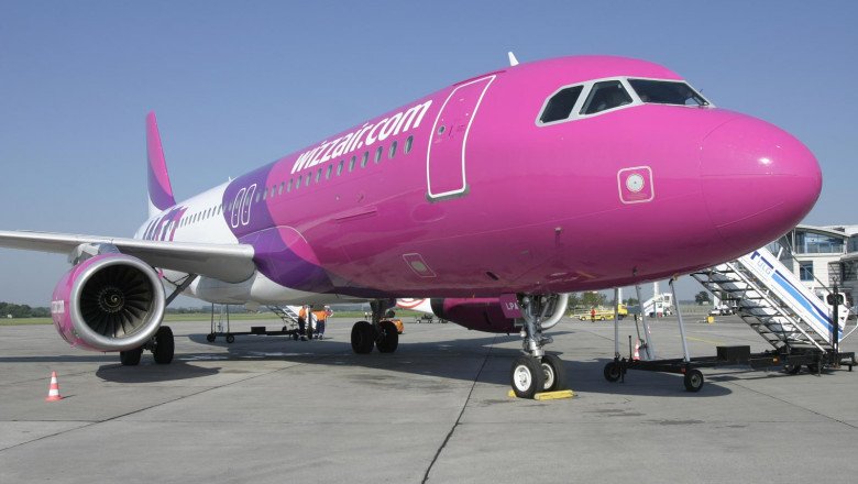  Wizz Air a anulat o cursă și a încercat să scape de plata unei compensații de 400 de euro. Judecătorii au respins argumentele companiei aeriene
